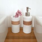Ensemble Distributeur Savon avec Brosse WC Chic d’Accessoires de Salle de Bain en Céramique