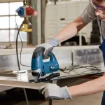 Scie sauteuse filaire fiable 650W GST 90 BE Professional Bosch